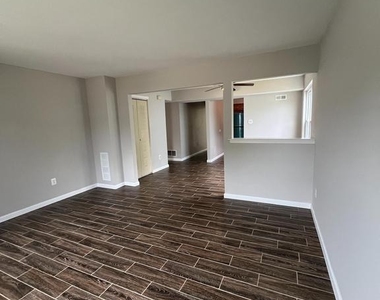 16 Maynard Drive - Photo Thumbnail 11