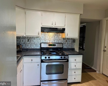 41 Hampton Gate Drive - Photo Thumbnail 2