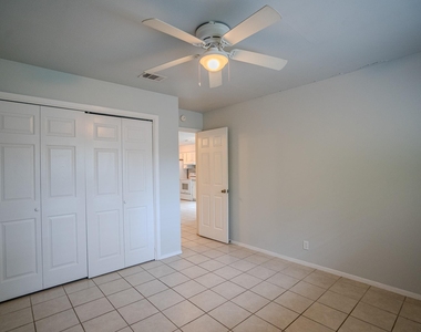 12403 Tree Line Dr - Photo Thumbnail 12