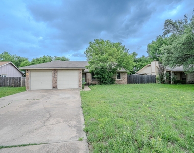 12403 Tree Line Dr - Photo Thumbnail 1