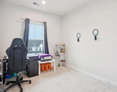 47 Rosemary Way - Photo Thumbnail 25