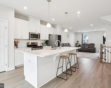 47 Rosemary Way - Photo Thumbnail 17
