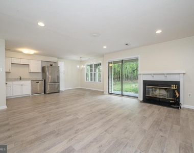 17 Chelmsford Court - Photo Thumbnail 3