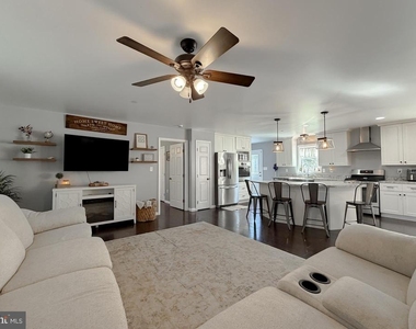 49474 Morning Glory Lane - Photo Thumbnail 8