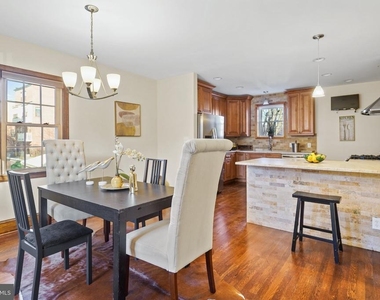 5503 44th Avenue - Photo Thumbnail 1