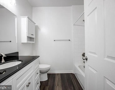 1301 Karen Boulevard - Photo Thumbnail 13