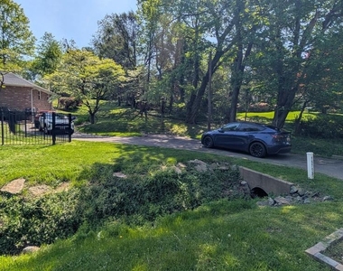 15715 Tierra Drive - Photo Thumbnail 4
