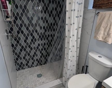 15715 Tierra Drive - Photo Thumbnail 32