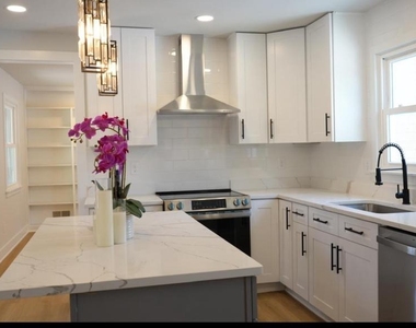 5114 Montgomery Road - Photo Thumbnail 3