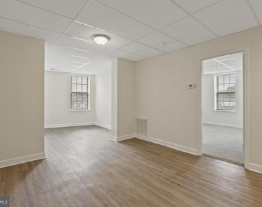 28 Liberty Street - Photo Thumbnail 7
