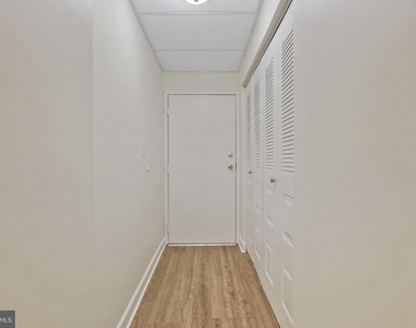28 Liberty Street - Photo Thumbnail 4