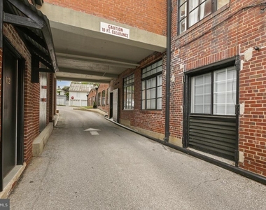 28 Liberty Street - Photo Thumbnail 3