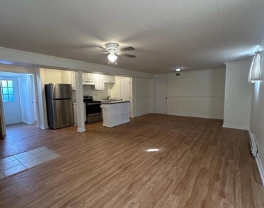 1407 Main Street N - Photo Thumbnail 1