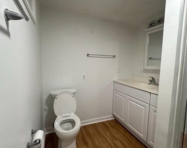 1407 Main Street N - Photo Thumbnail 6