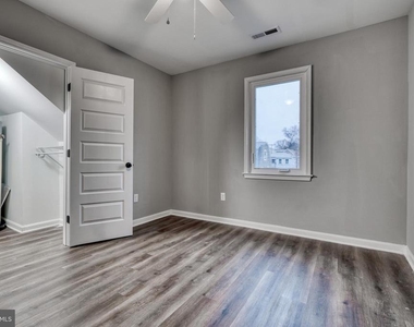 6722 Brentwood Avenue - Photo Thumbnail 11