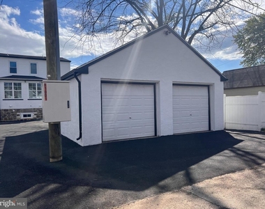 6722 Brentwood Avenue - Photo Thumbnail 29