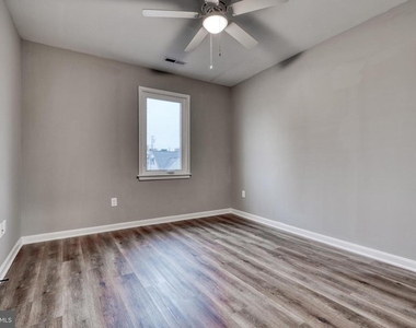 6722 Brentwood Avenue - Photo Thumbnail 17