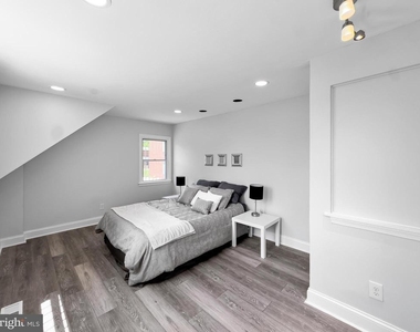 5209 Cuthbert Avenue - Photo Thumbnail 15