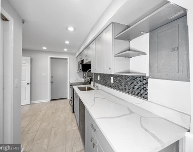 5209 Cuthbert Avenue - Photo Thumbnail 6