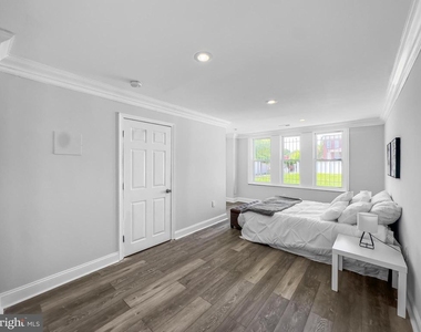 5209 Cuthbert Avenue - Photo Thumbnail 9
