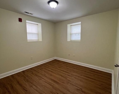 4300 Liberty Heights - Photo Thumbnail 10