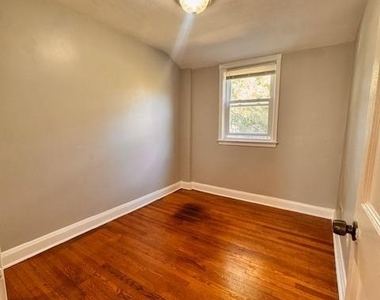 1726 E Belvedere Avenue - Photo Thumbnail 18