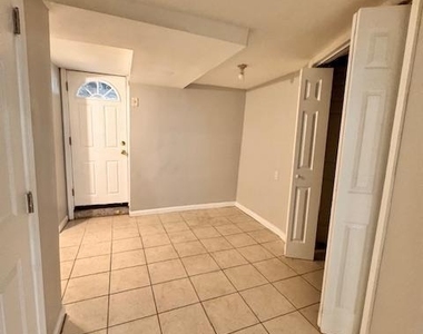 1726 E Belvedere Avenue - Photo Thumbnail 6
