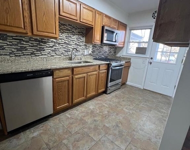 603 Braeside Road - Photo Thumbnail 2