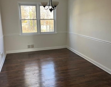 603 Braeside Road - Photo Thumbnail 9