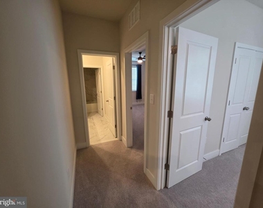 29078 Frenchman Bay Drive - Photo Thumbnail 6