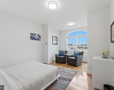 56 Adams Street Nw - Photo Thumbnail 31
