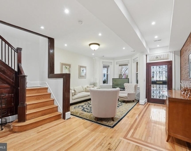 56 Adams Street Nw - Photo Thumbnail 14