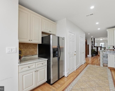 56 Adams Street Nw - Photo Thumbnail 12