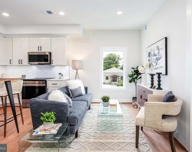 1818 Rhode Island Avenue Ne - Photo Thumbnail 4
