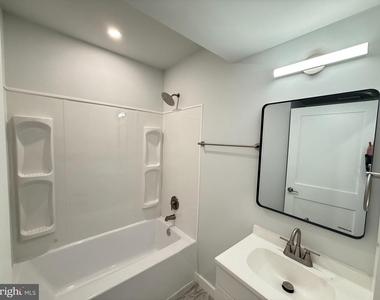 1516 18th Street Se - Photo Thumbnail 6