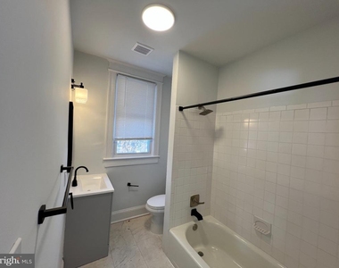 1941 16th Street Se - Photo Thumbnail 5