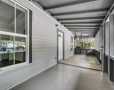 2410 Mcquade Street - Photo Thumbnail 2