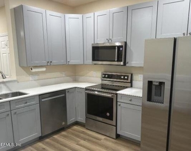 7875 Melvin Road - Photo Thumbnail 4