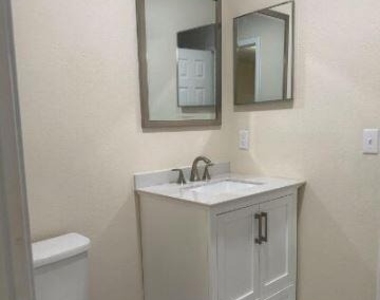 7875 Melvin Road - Photo Thumbnail 16