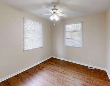 2178 W 41st Street - Photo Thumbnail 16