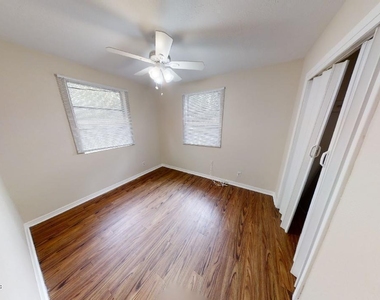 2178 W 41st Street - Photo Thumbnail 12