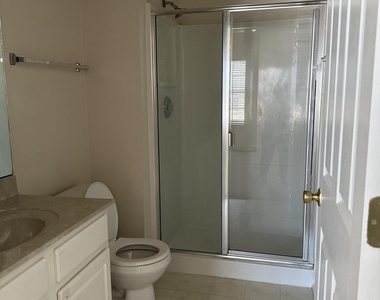 9740 Summer Grove Way W - Photo Thumbnail 7