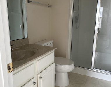 9740 Summer Grove Way W - Photo Thumbnail 13