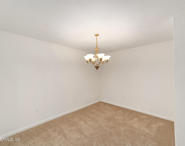 501 Sw 75th Street - Photo Thumbnail 8