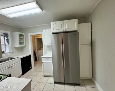 3352 College Street - Photo Thumbnail 7
