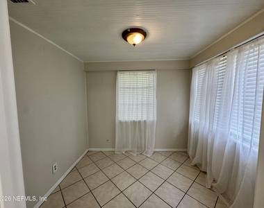 3352 College Street - Photo Thumbnail 2