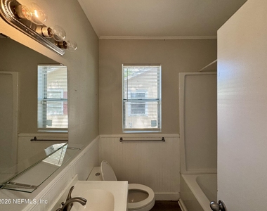 3352 College Street - Photo Thumbnail 11