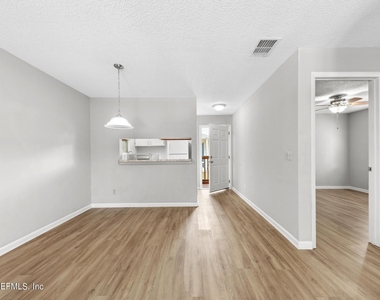 3604 Morton Street - Photo Thumbnail 7