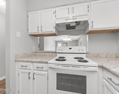 3604 Morton Street - Photo Thumbnail 4