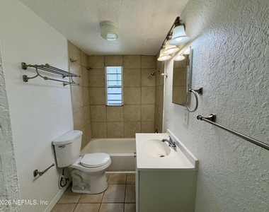 5903 Droad Street - Photo Thumbnail 13